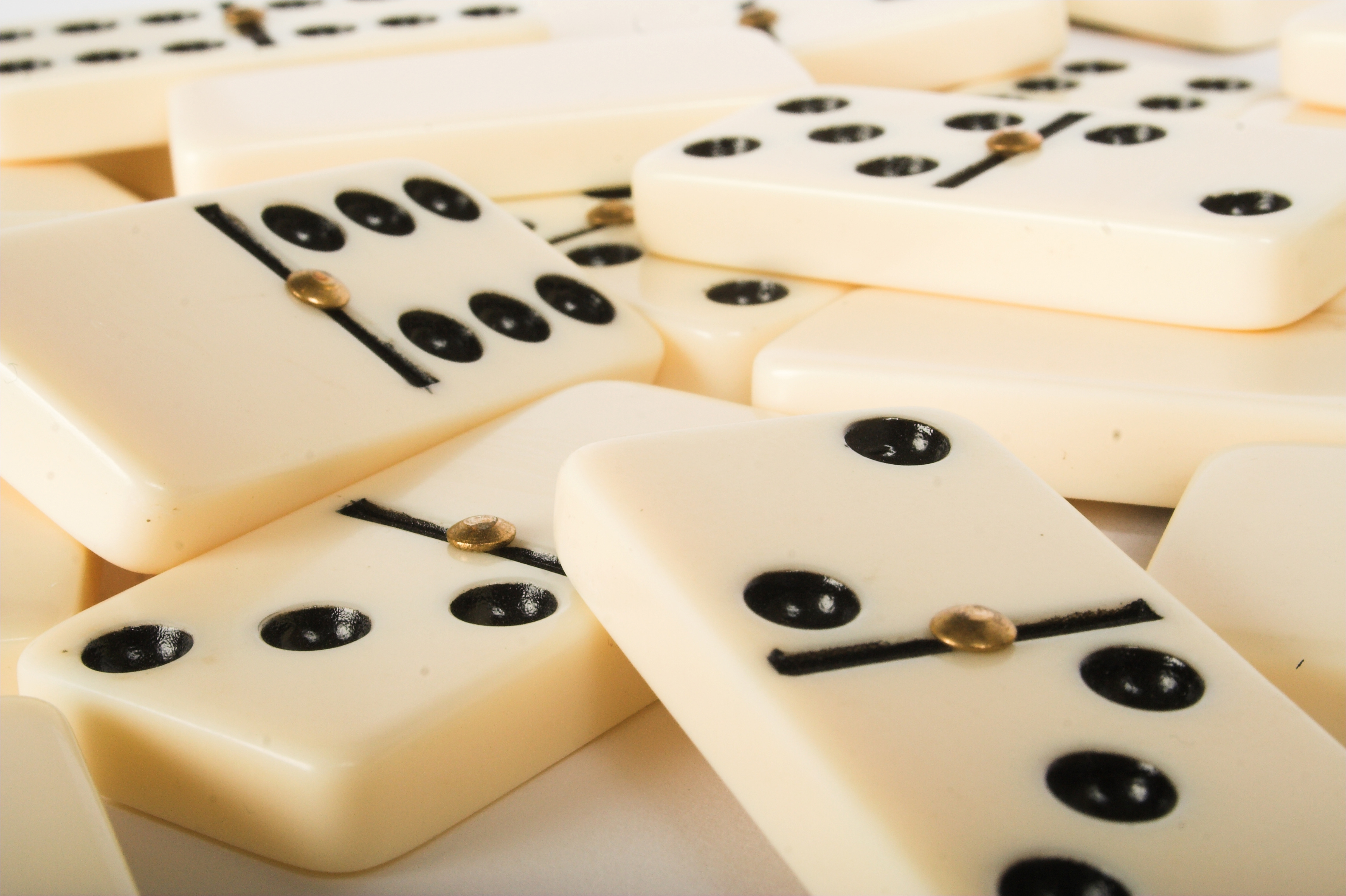 dominoes